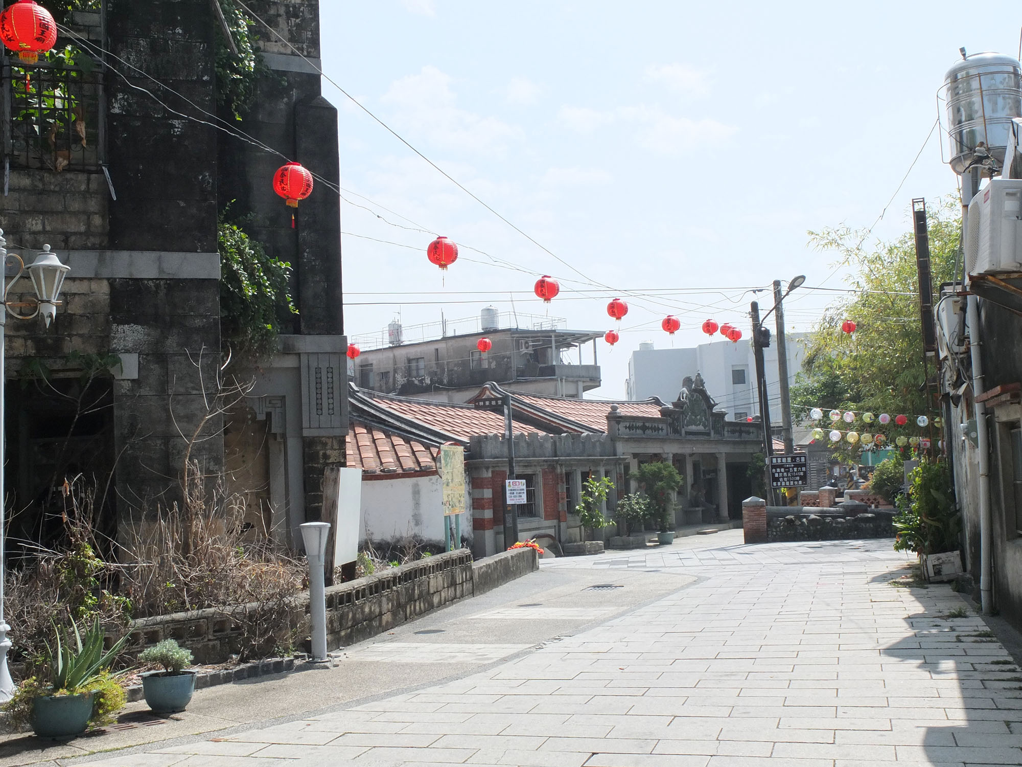 Jiadong's rural streets and alleys are serene and tranquil