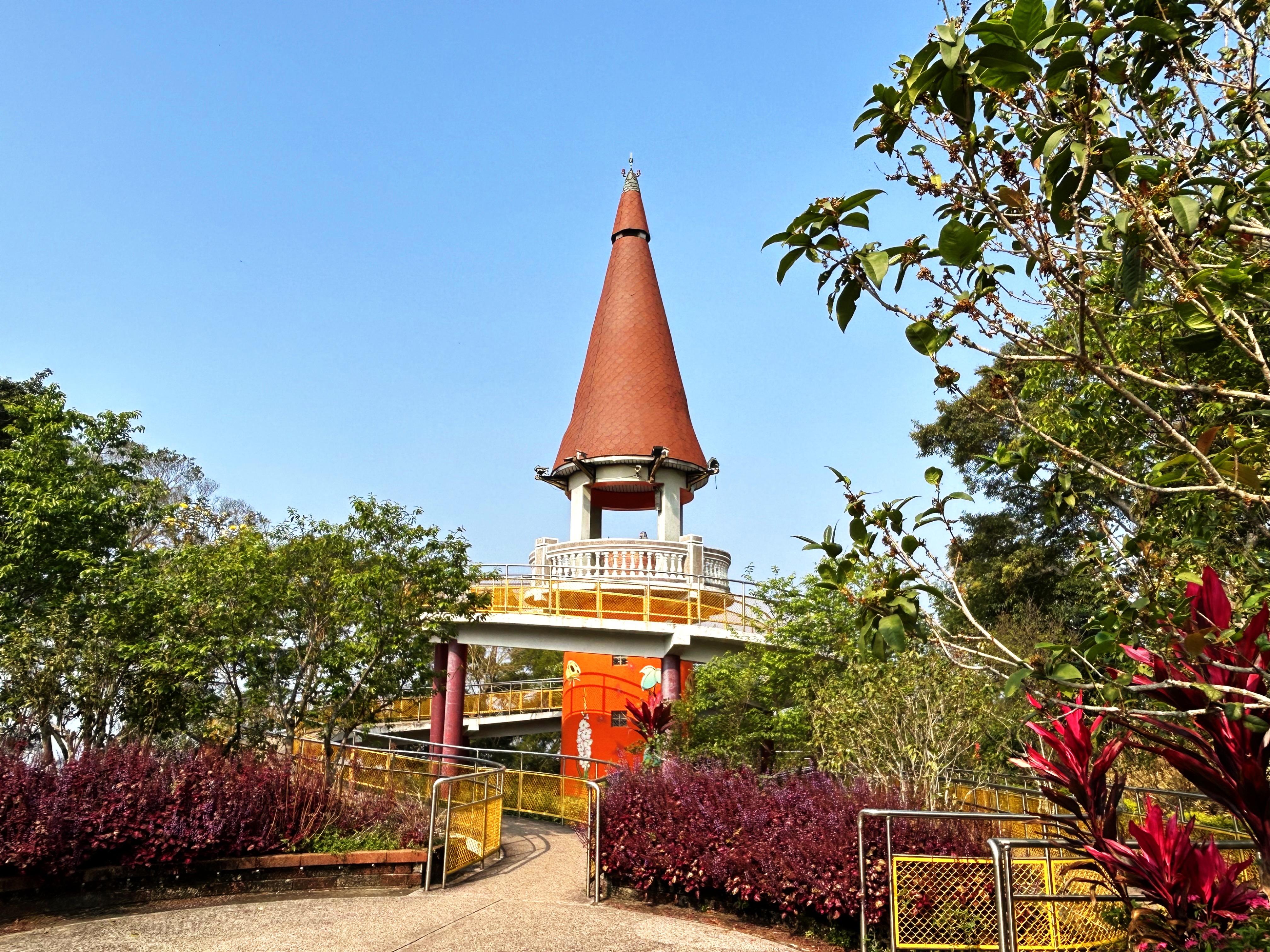 猴探井觀景塔(尖塔)