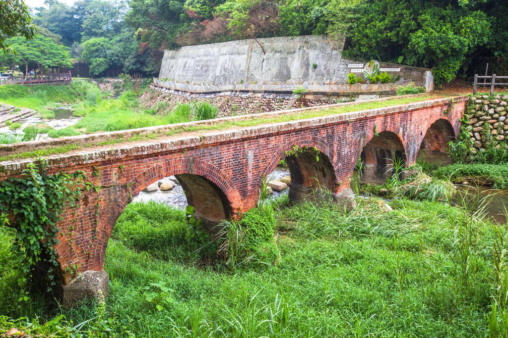 大平紅橋