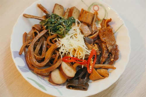 Zhuqian Linji Delicacies